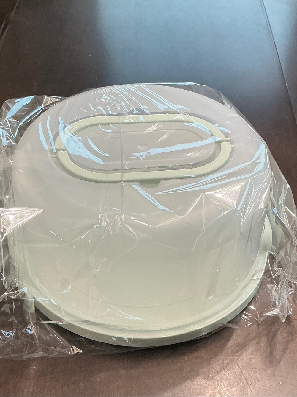 Plastic Cake Carrier with Removable Lid - Light Green
